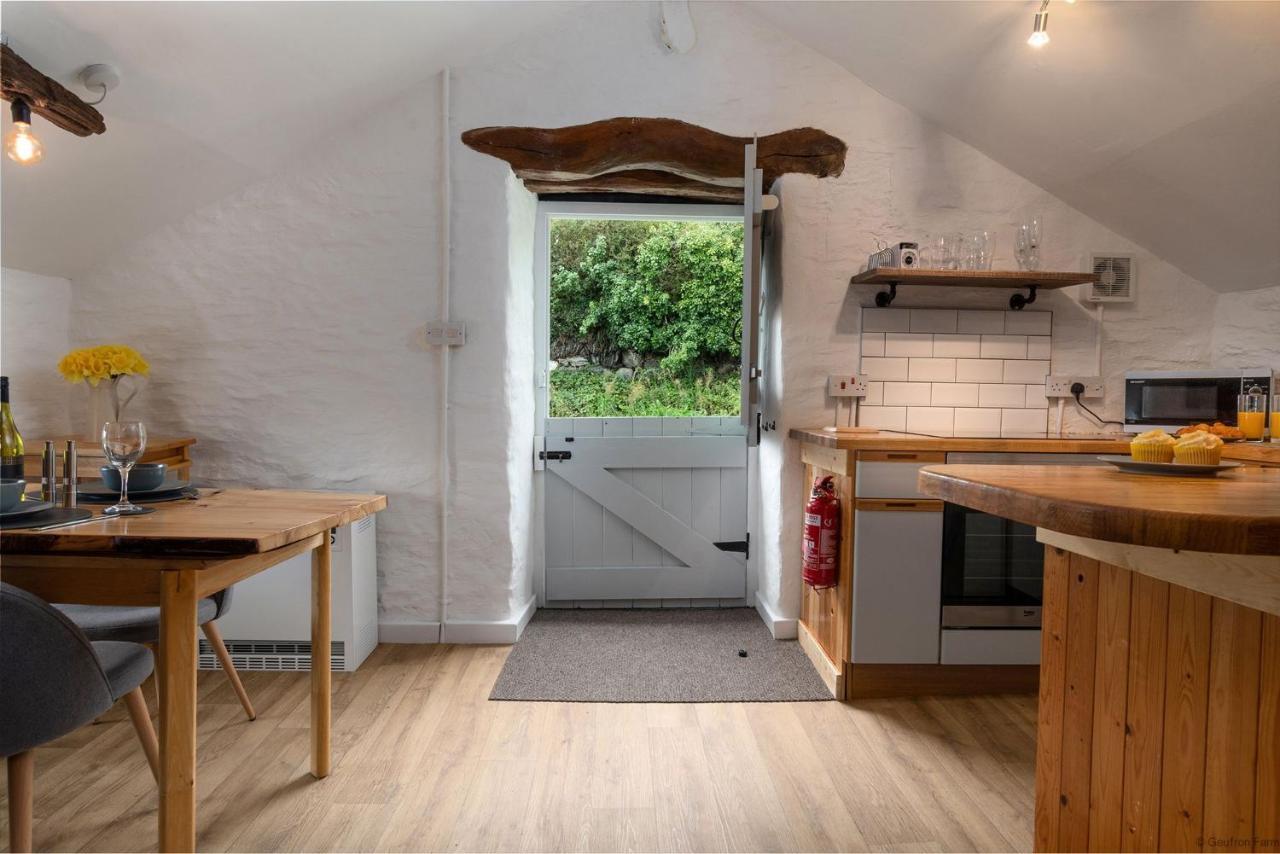 Dog Friendly Cottage, Geufron Farm Near Tywyn Bryn-crug Kültér fotó