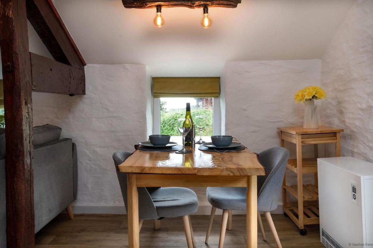 Dog Friendly Cottage, Geufron Farm Near Tywyn Bryn-crug Kültér fotó
